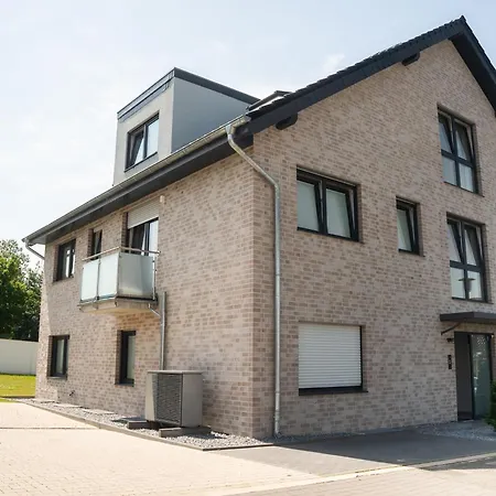 Lägenhet Hama Design Homes Pader-stars