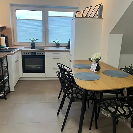 Hama Design Homes Pader-stars *